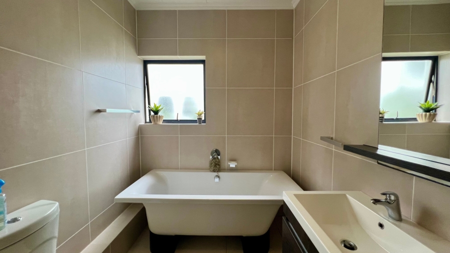 3 Bedroom Property for Sale in De Velde Western Cape